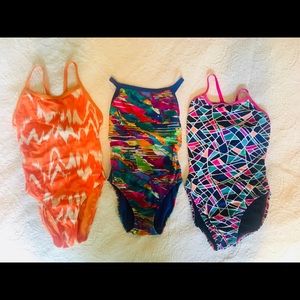 Set of (3) swim suits